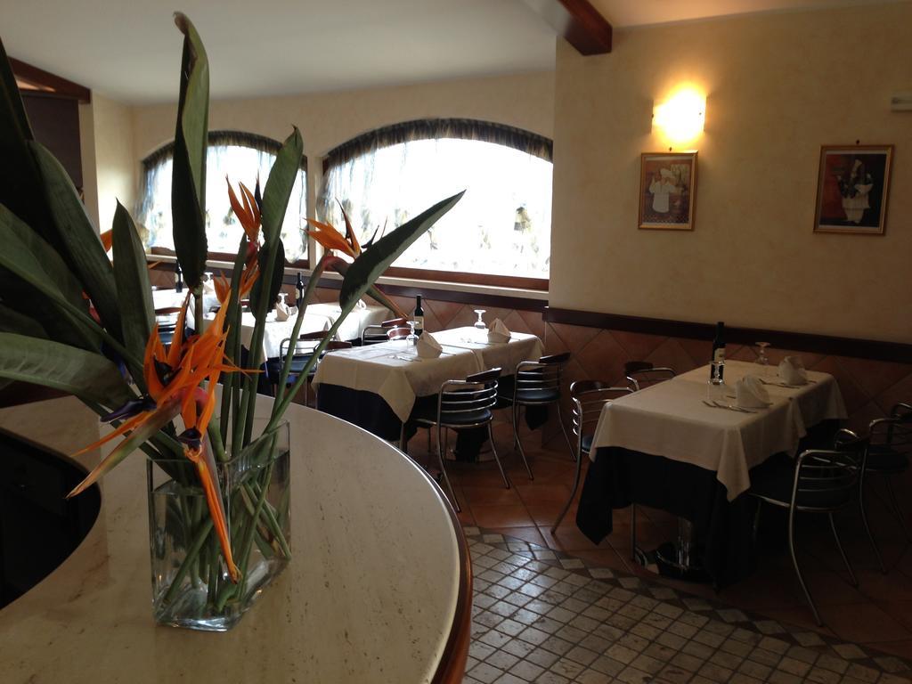 La Locanda Del Cavaliere Borgo Montello Exterior foto